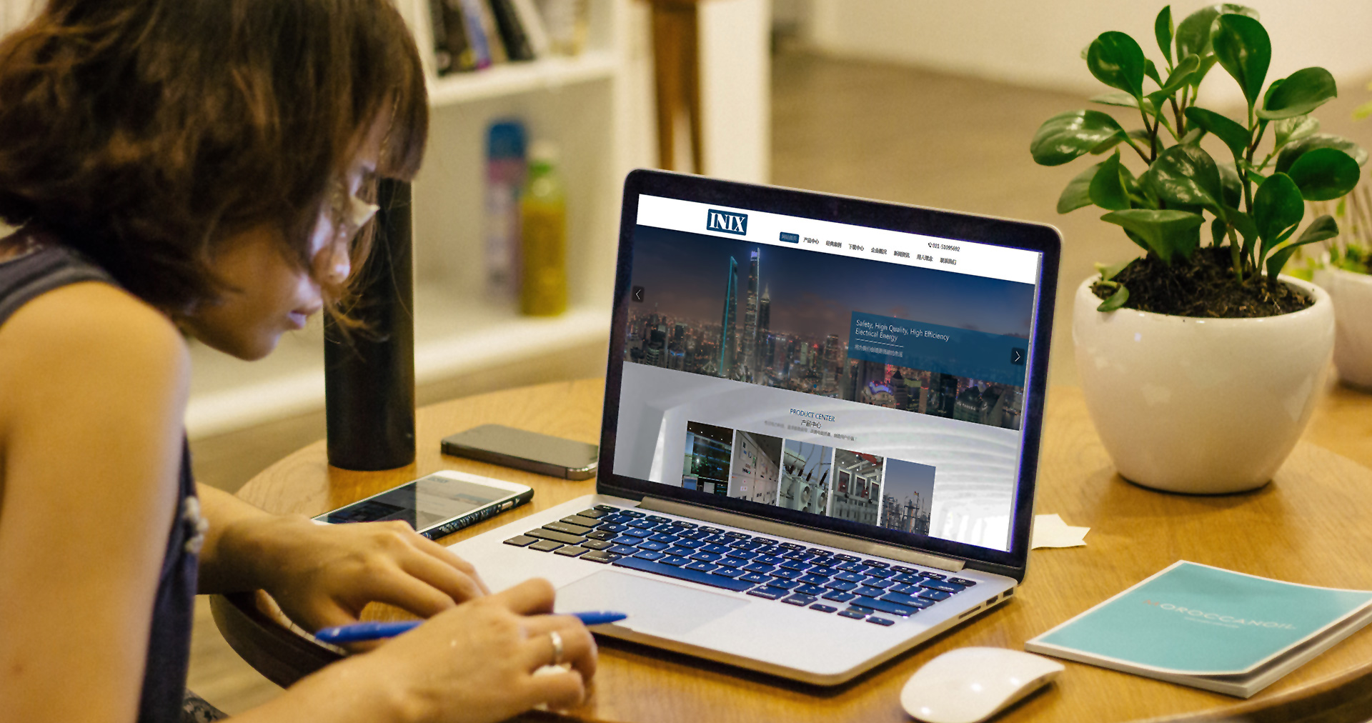 INIX企業(yè)品牌官網(wǎng)設(shè)計效果圖