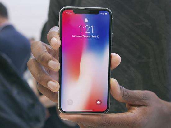 iPhone X 響應(yīng)式UI界面應(yīng)該如何設(shè)計(jì)？